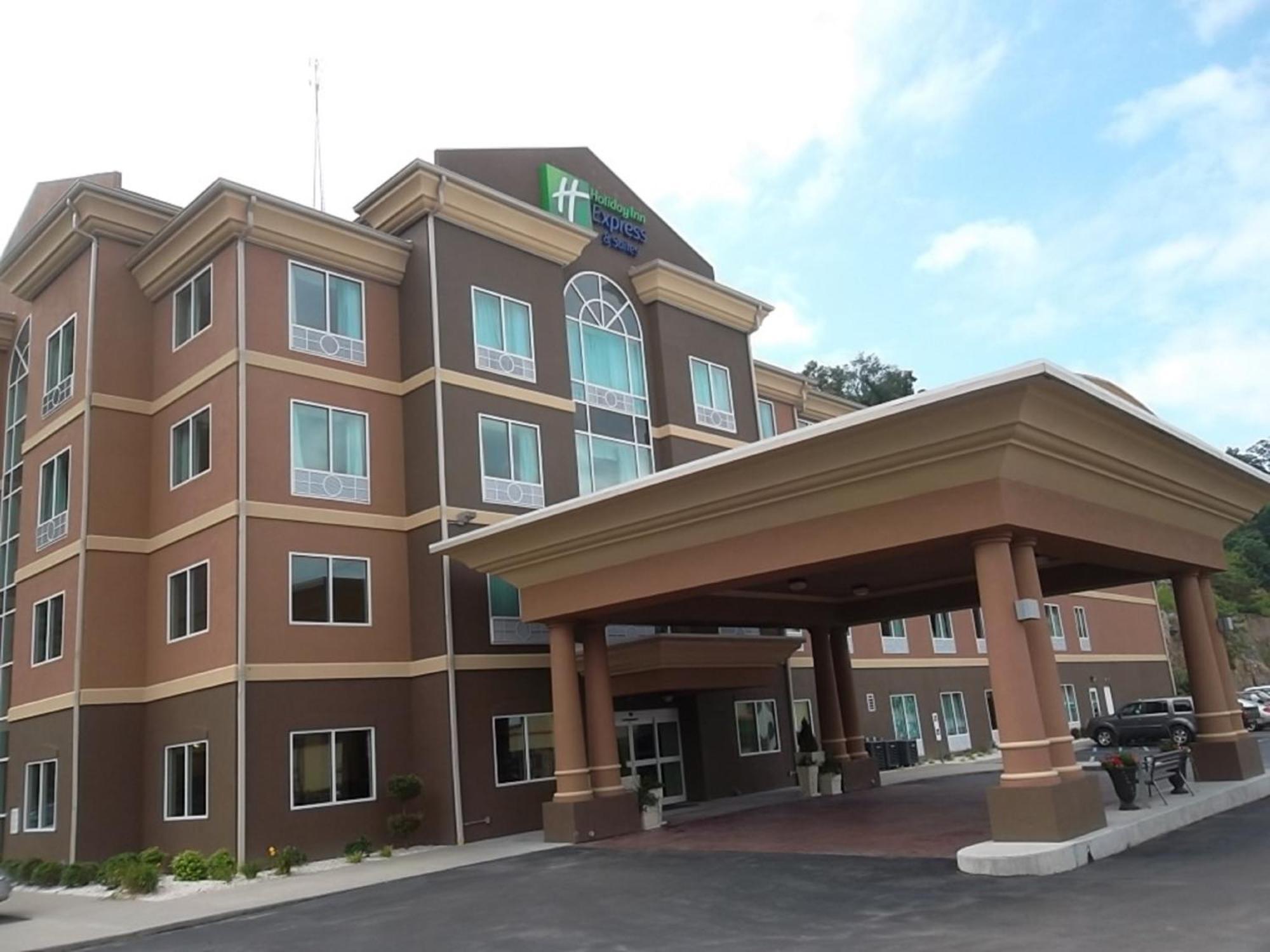 Holiday Inn Express And Suites Hazard By Ihg Exterior photo