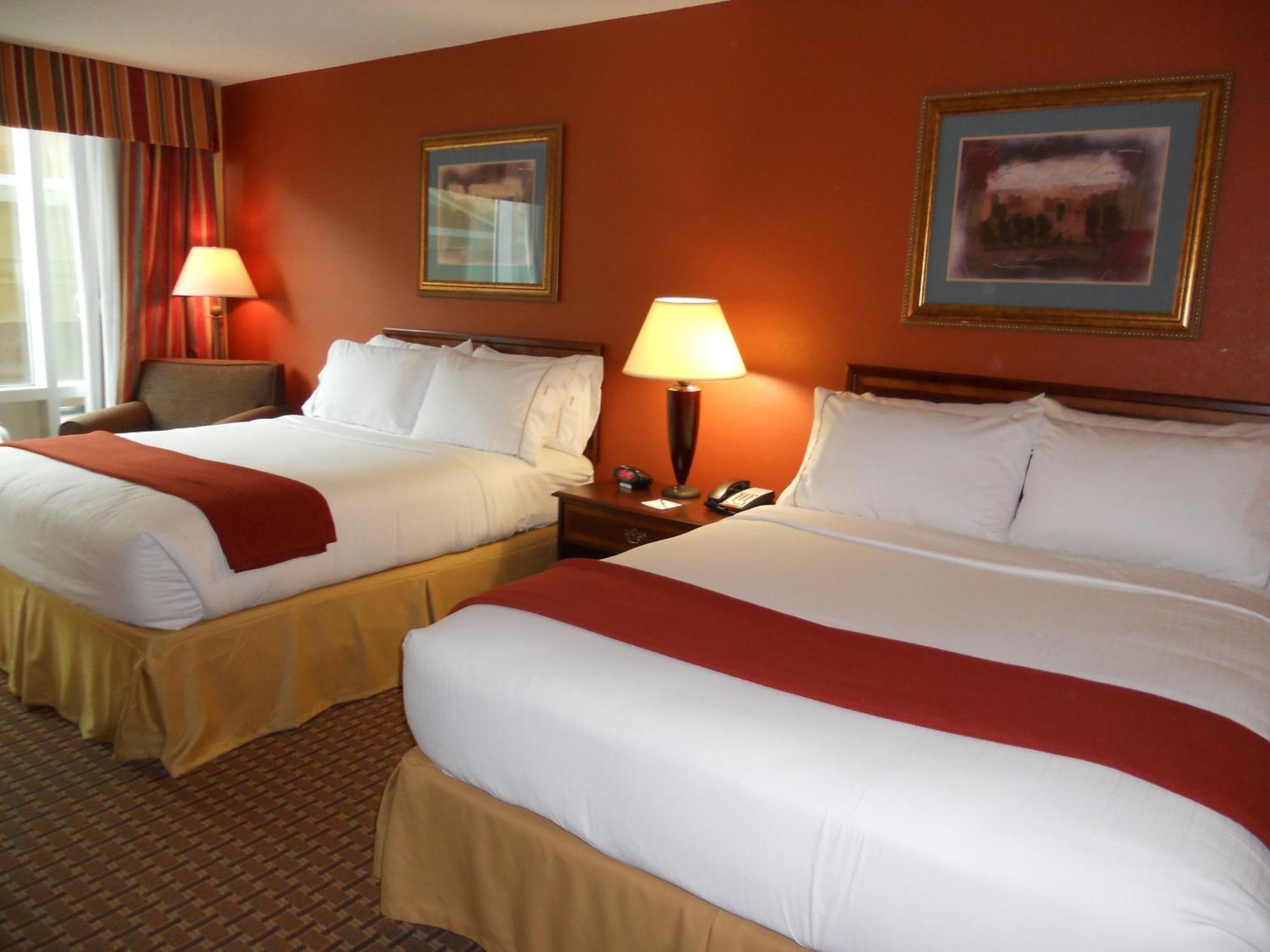 Holiday Inn Express And Suites Hazard By Ihg Exterior photo